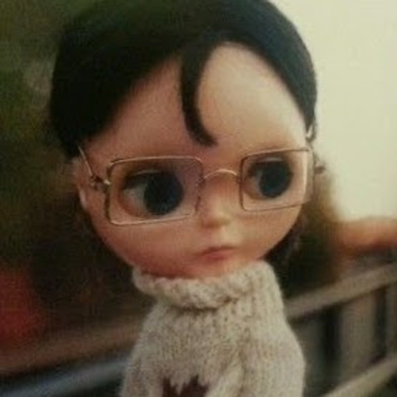 Meet your Posher, Jennifer - Picture 1 of 1